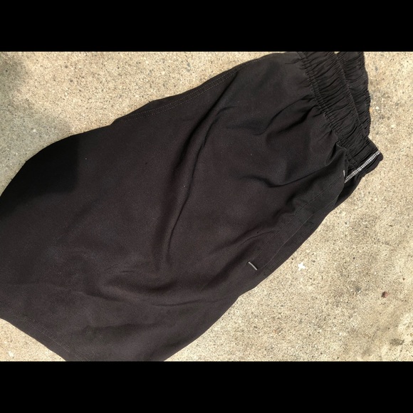 Men’s active shorts - Picture 4 of 4